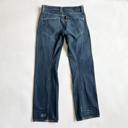 Vintage Levis Engineered Twisted Seam Jeans - W33