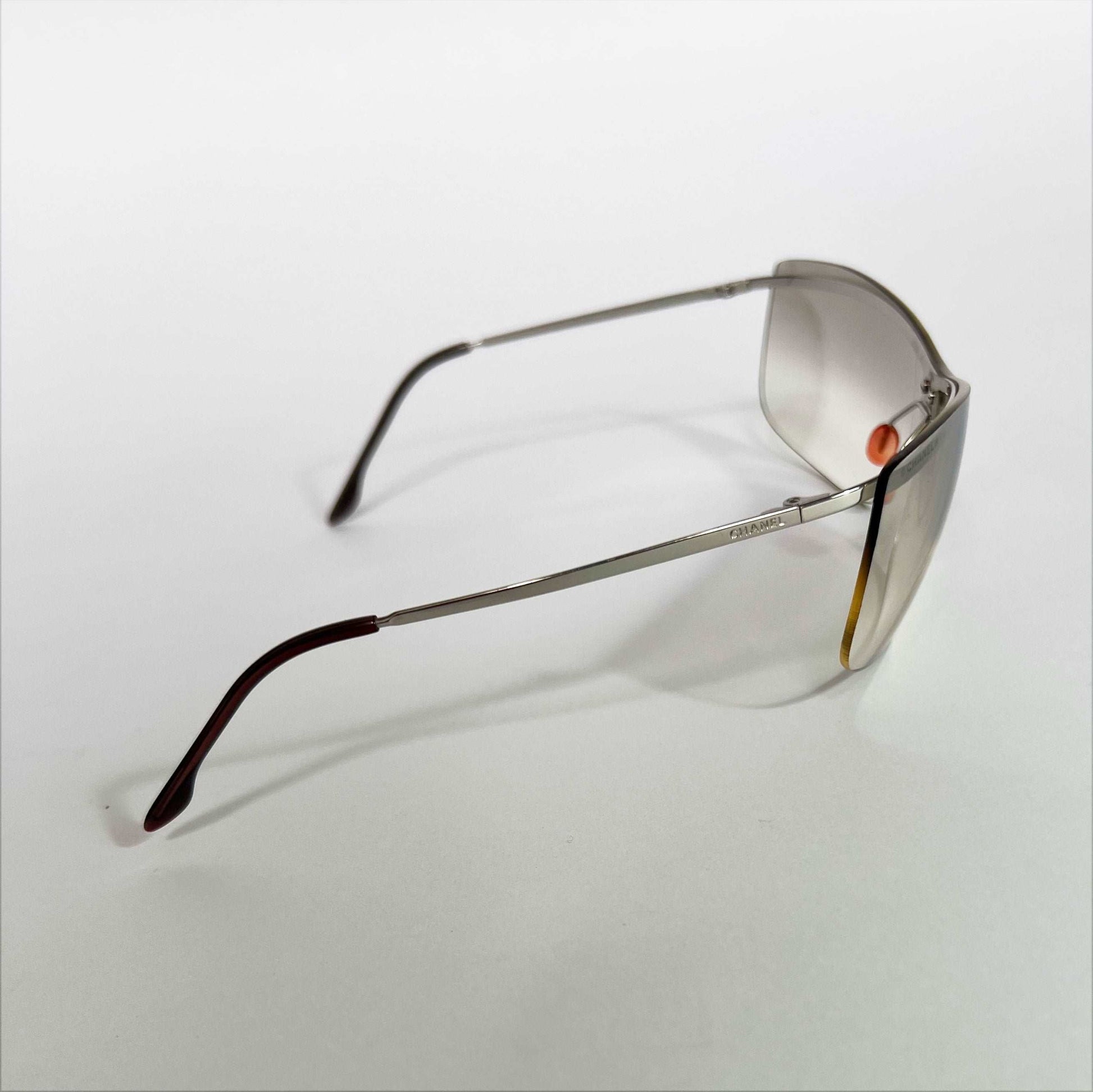 00's Chanel Clear Lens Rimless Sunglasses in Silver 