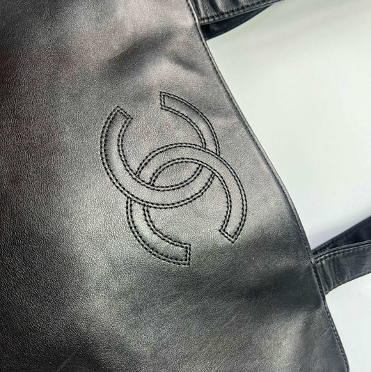 00's Chanel Leather Multi Compartment Tote Bag with CC Detail in Black Calfskin 