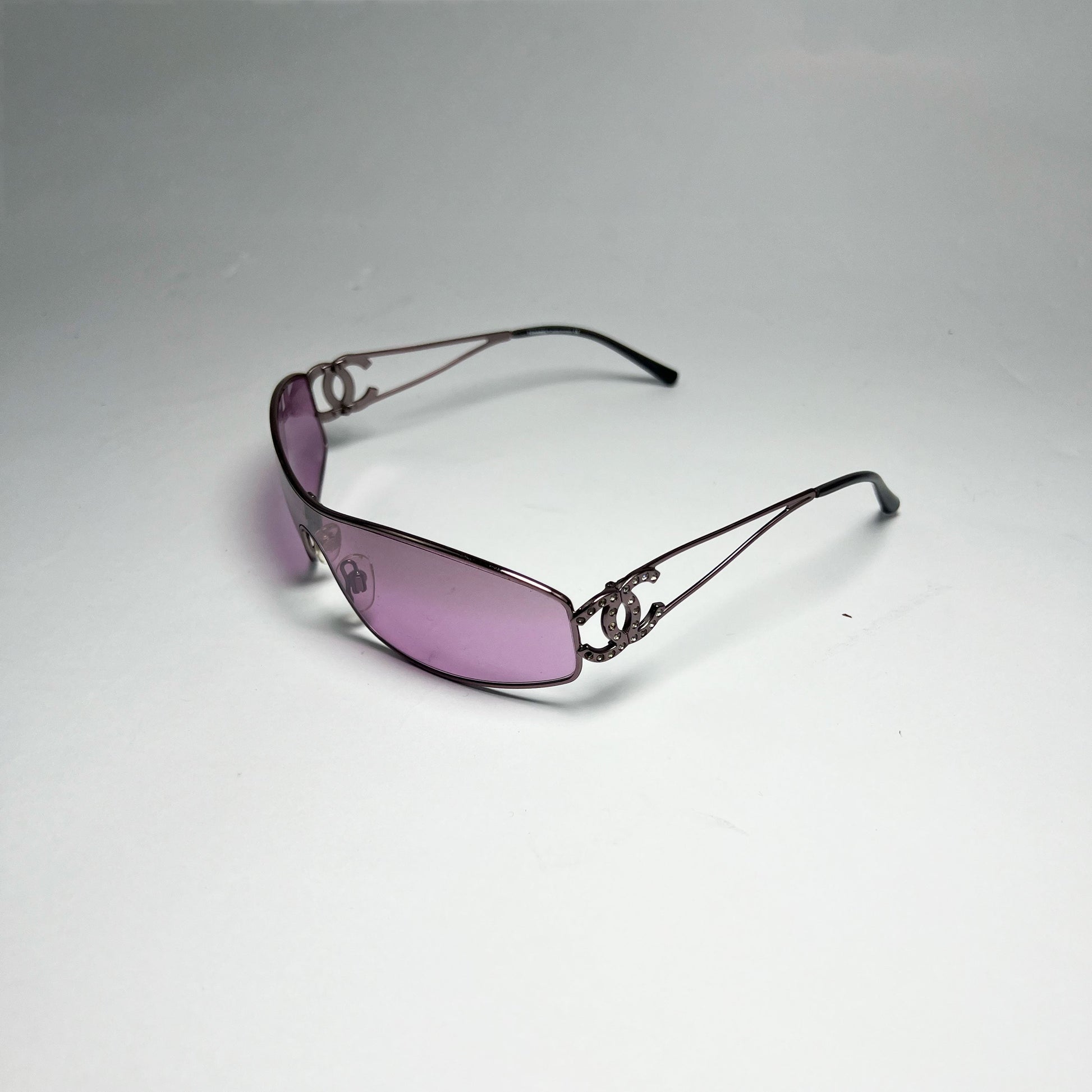 00's Chanel Wraparound Diamante CC Sunglasses in Purple 