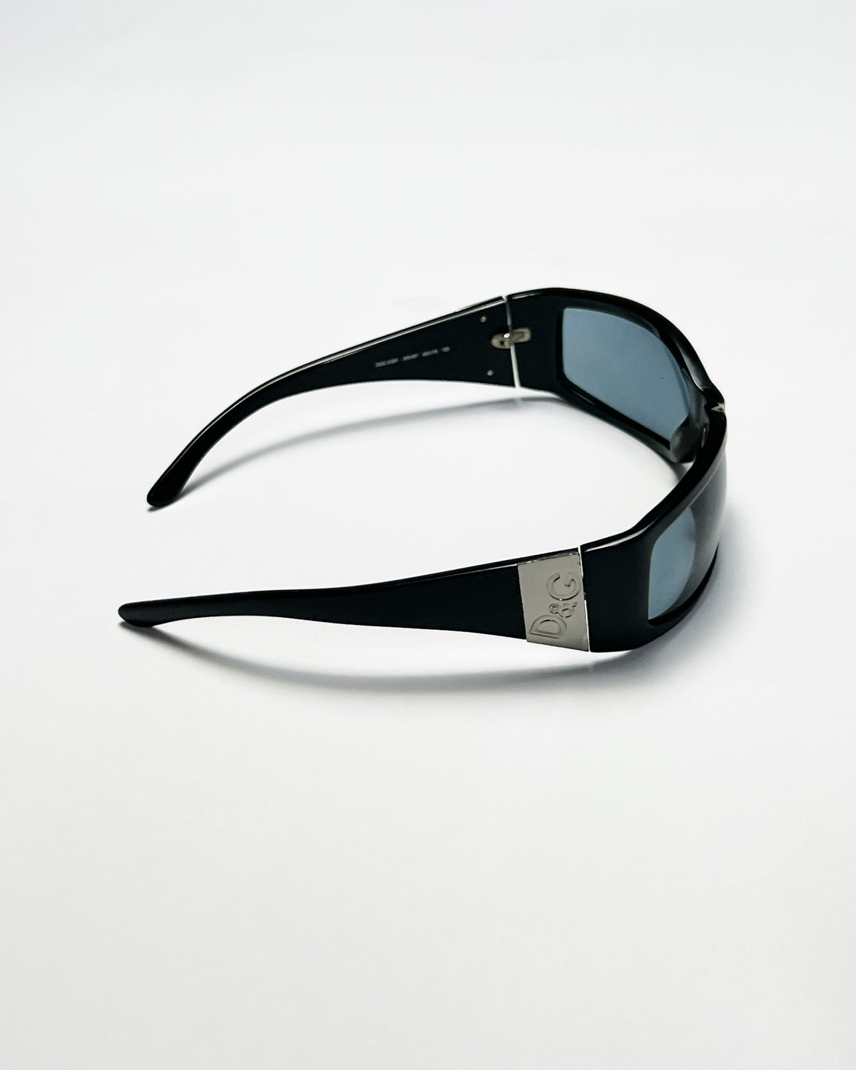 00's Dolce & Gabbana wrap-around sunglasses in Black