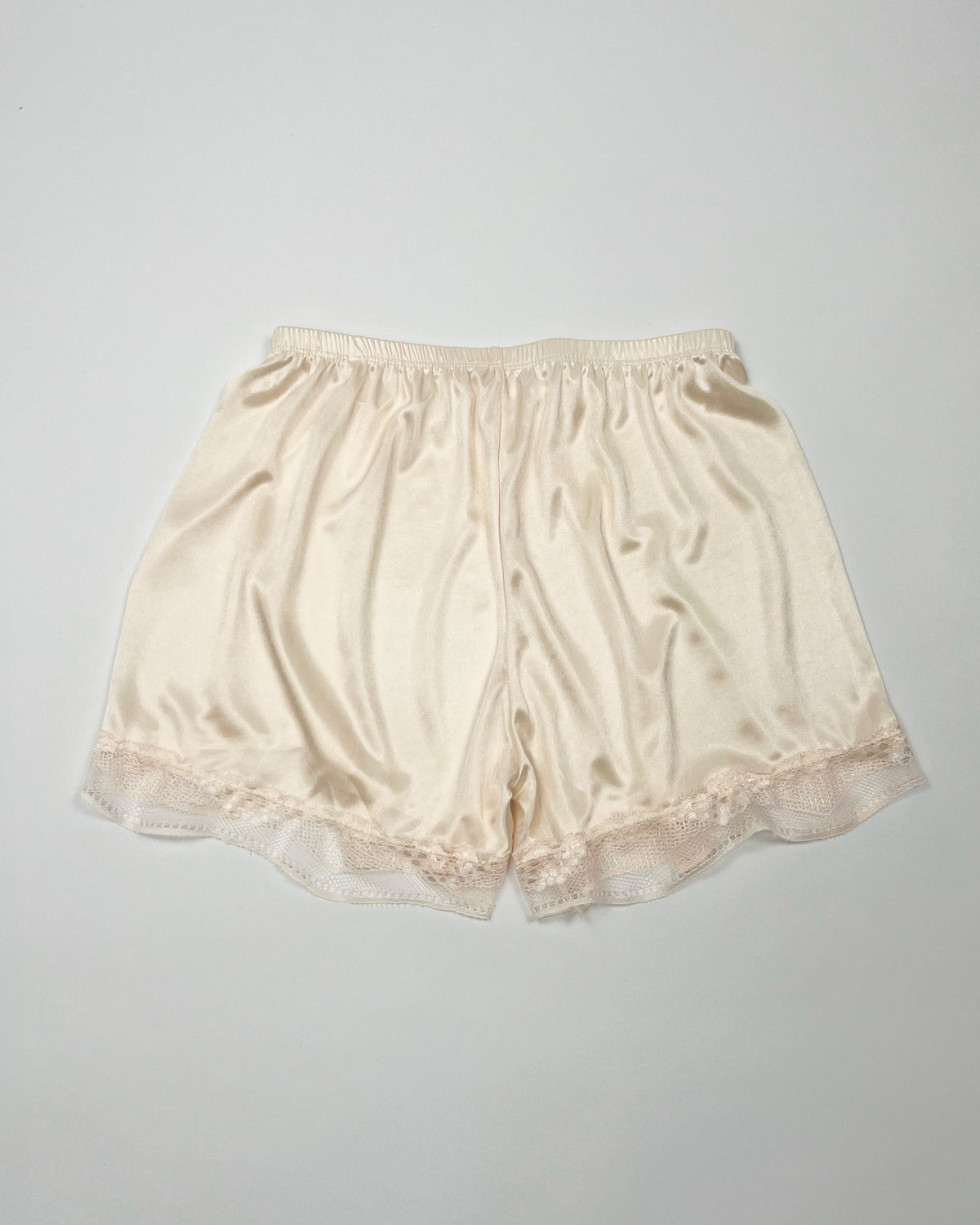 00's Slip Shorts with Lace Hem in Nude - S