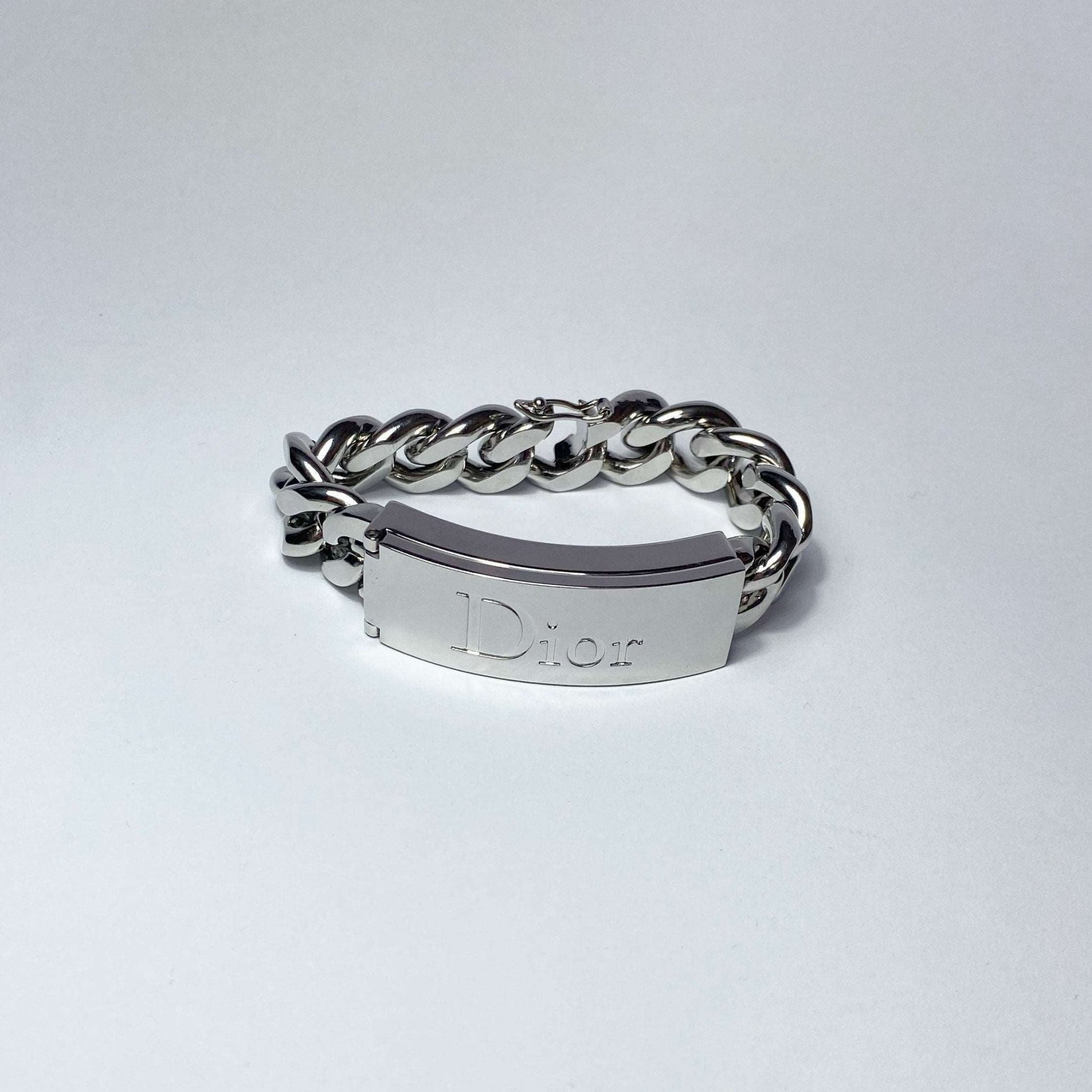 product_name