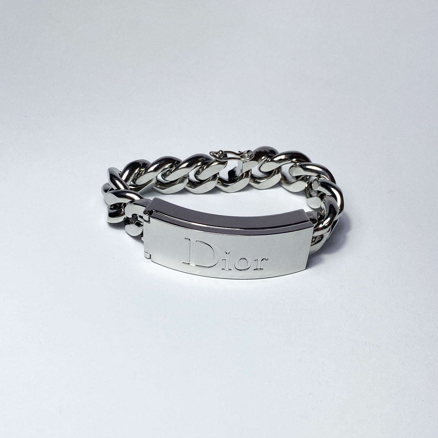 product_name