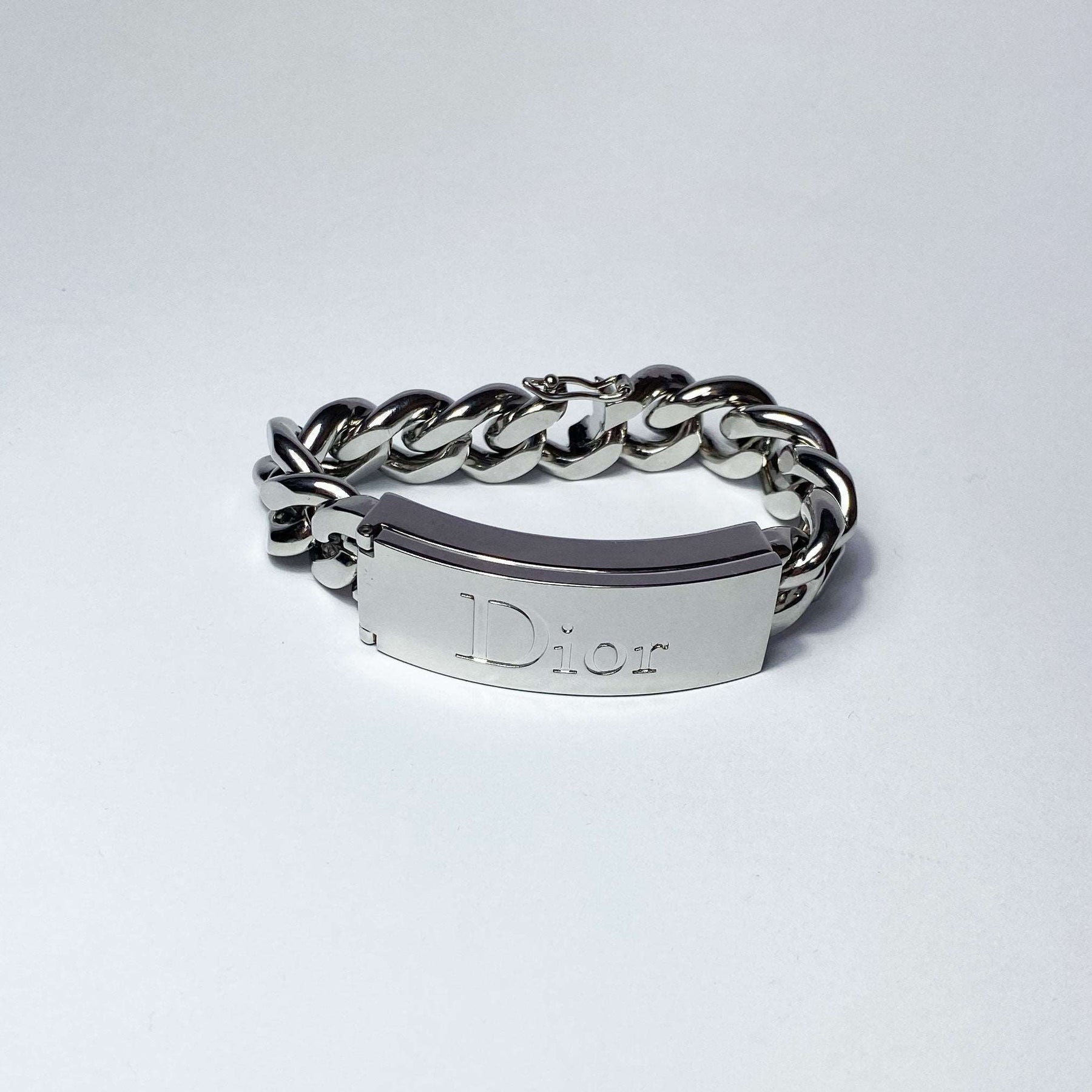product_name