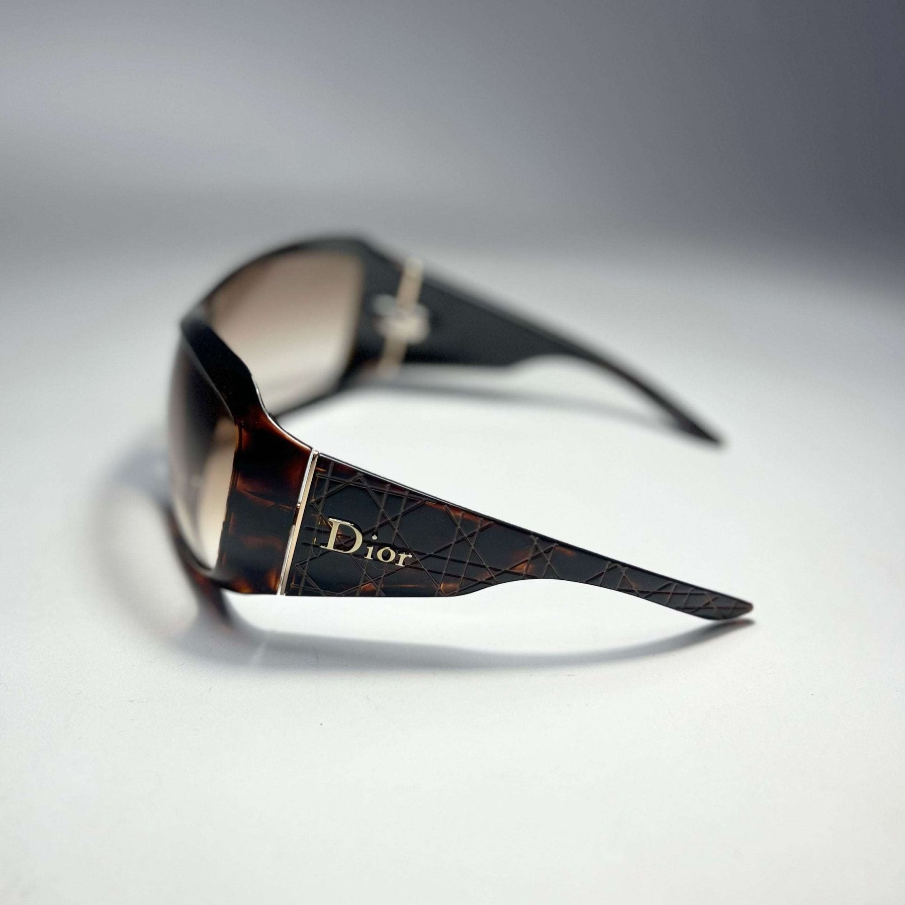 product_name
