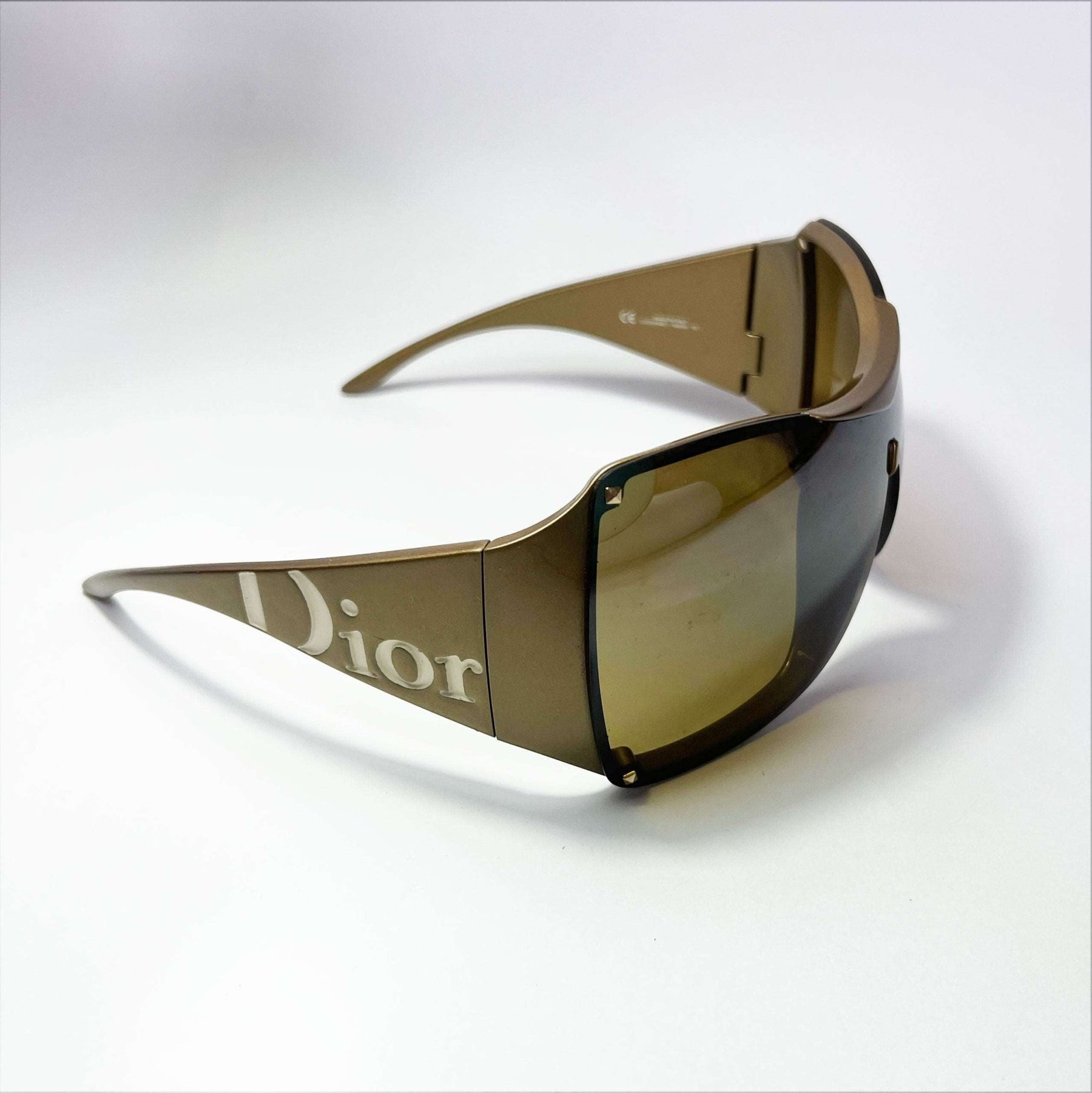 product_name