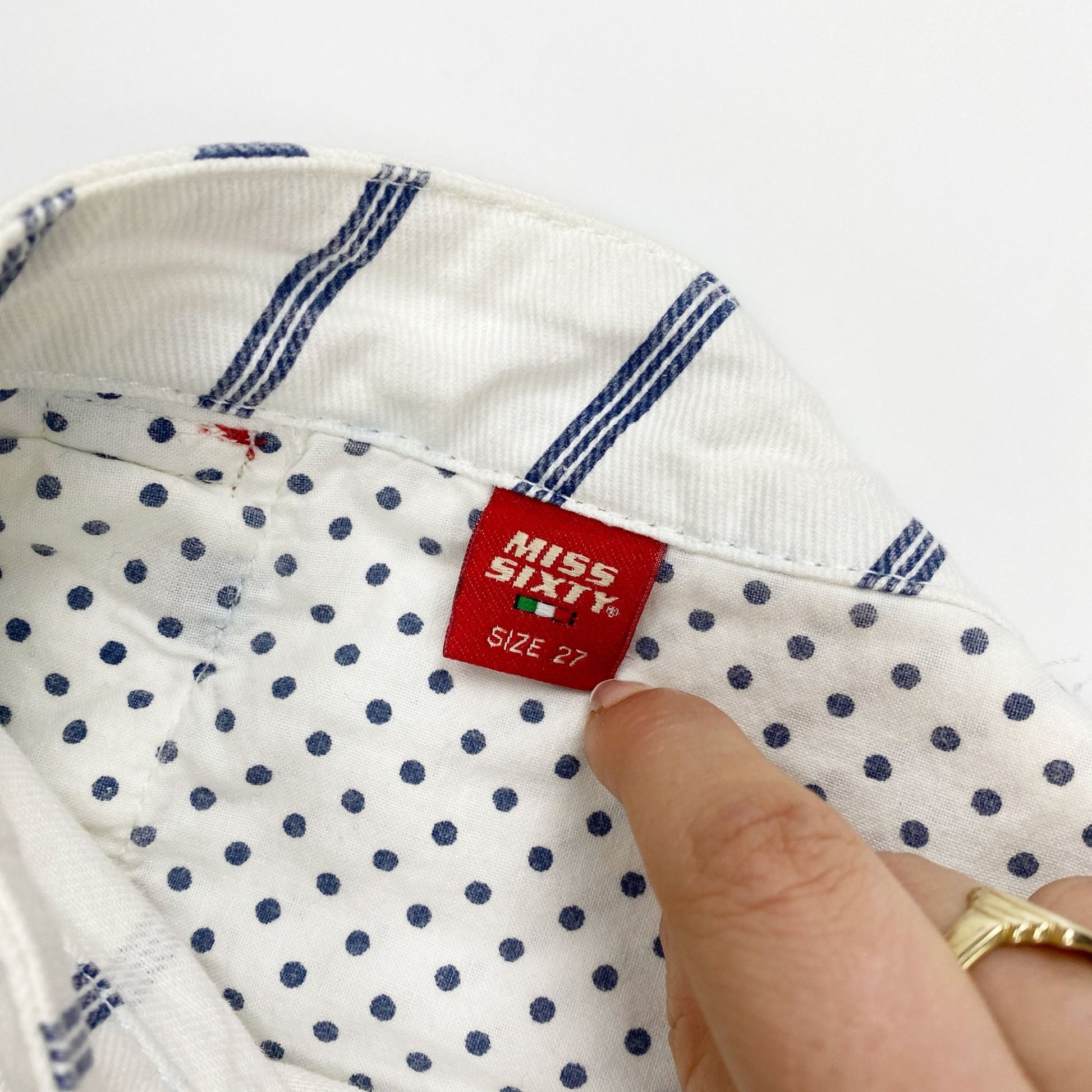 product_name