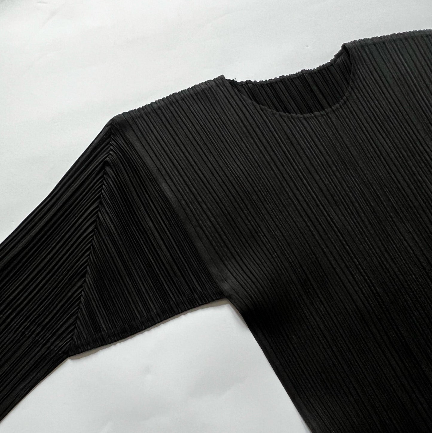 2013 Issey Miyake Longsleeve Top in Black - M 