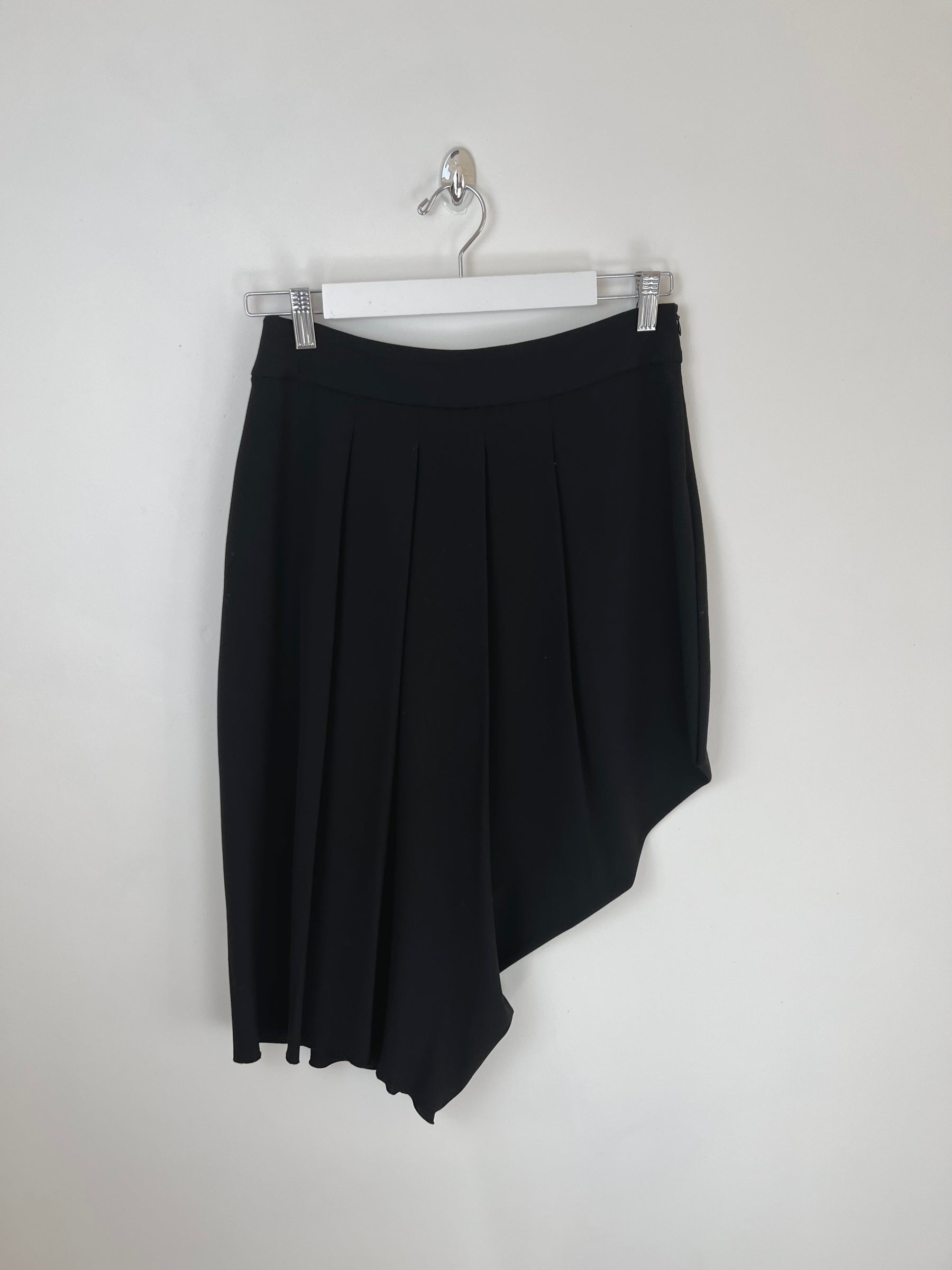 00's Sportmax Asymmetric Pleated Skirt in Black - S