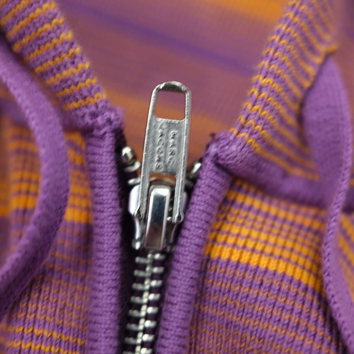 Marc Jacobs Striped Cropped Hoodie with Logo Lettering - L 