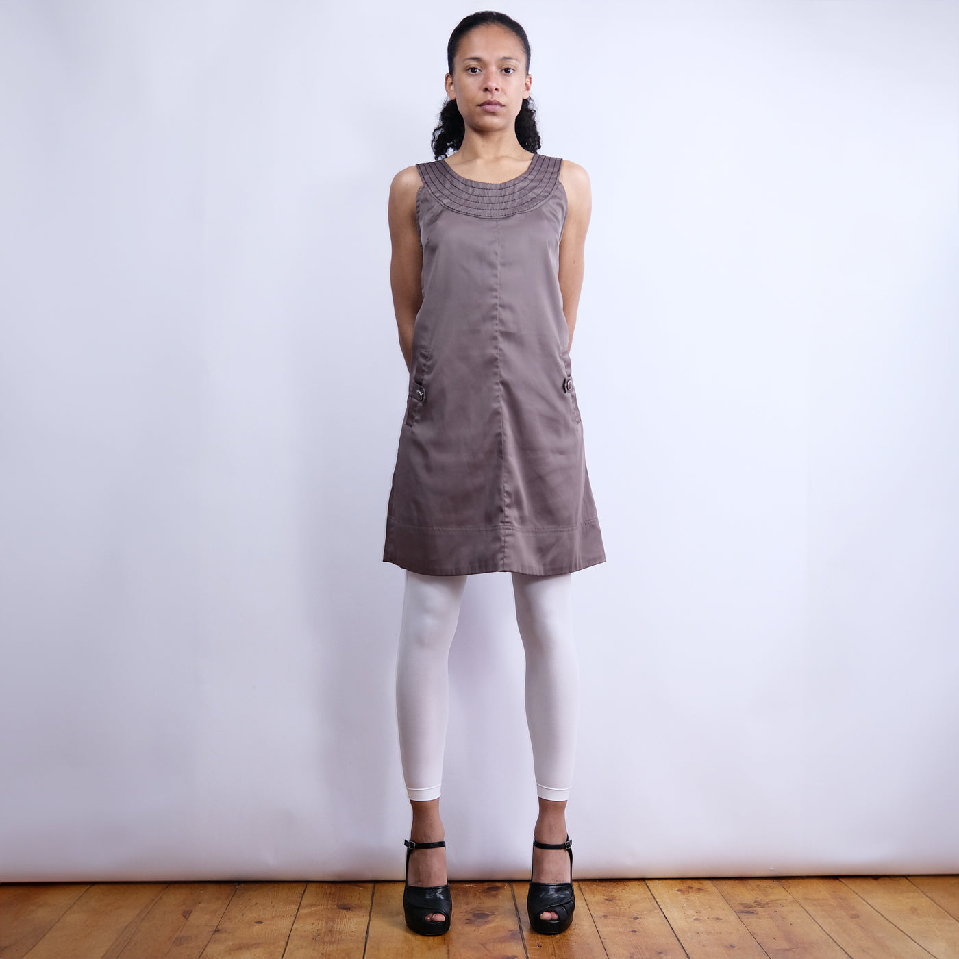 00's Marc Jacobs Babydoll Dress in Brown - S
