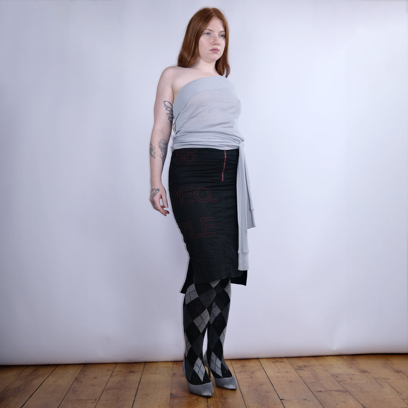 00's Cop Copine Pencil Skirt with Red Embroidered Detailing in Black - W31