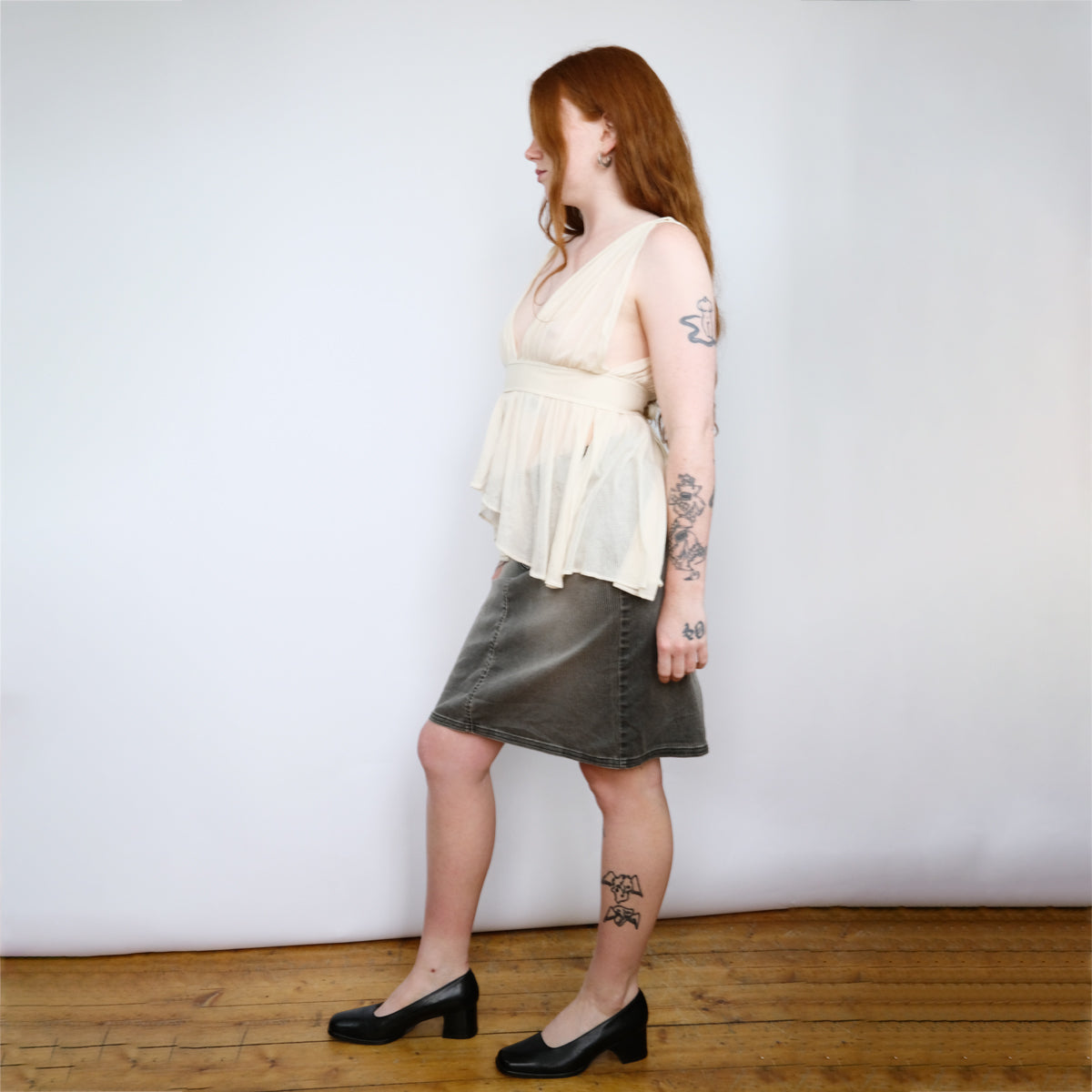 00's Denim Midi Skirt with Popper Waist Belt in Faded Grey - W32