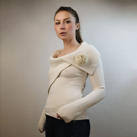 00's Morgan De Toi Off The Shoulder Knit Jumper with Flower Detail in Cream - S