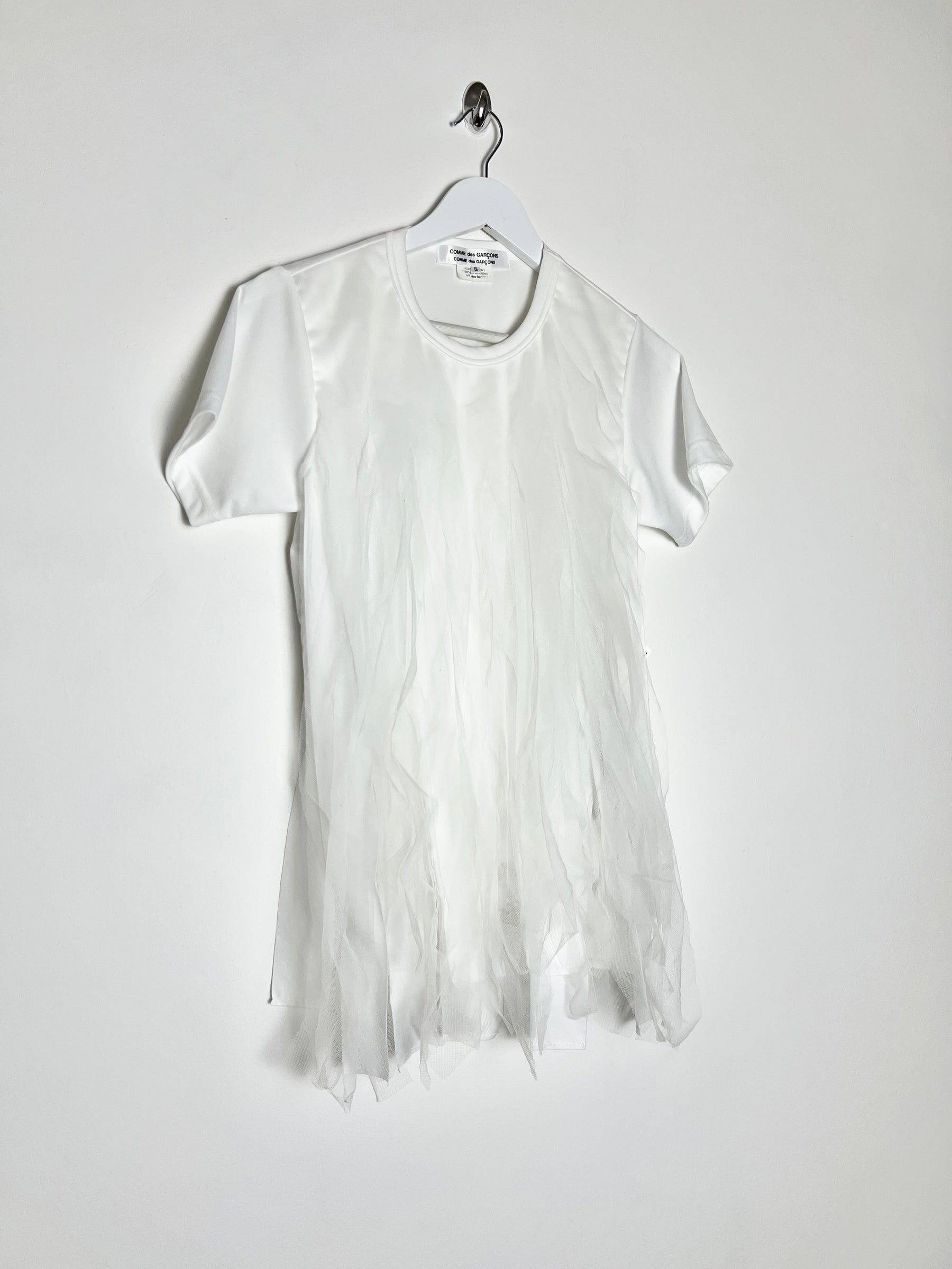 2021 Comme Des Garcon Fringe Tee in White - S