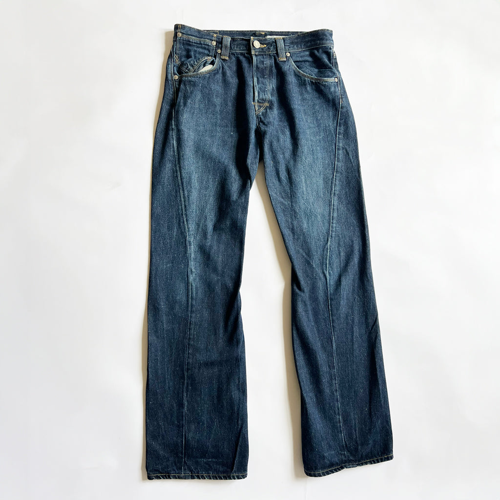 Vintage Levis Engineered Twisted Seam Jeans - W33