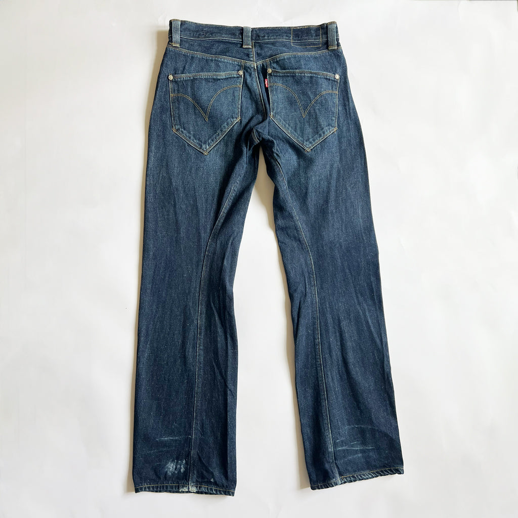 Vintage Levis Engineered Twisted Seam Jeans - W33