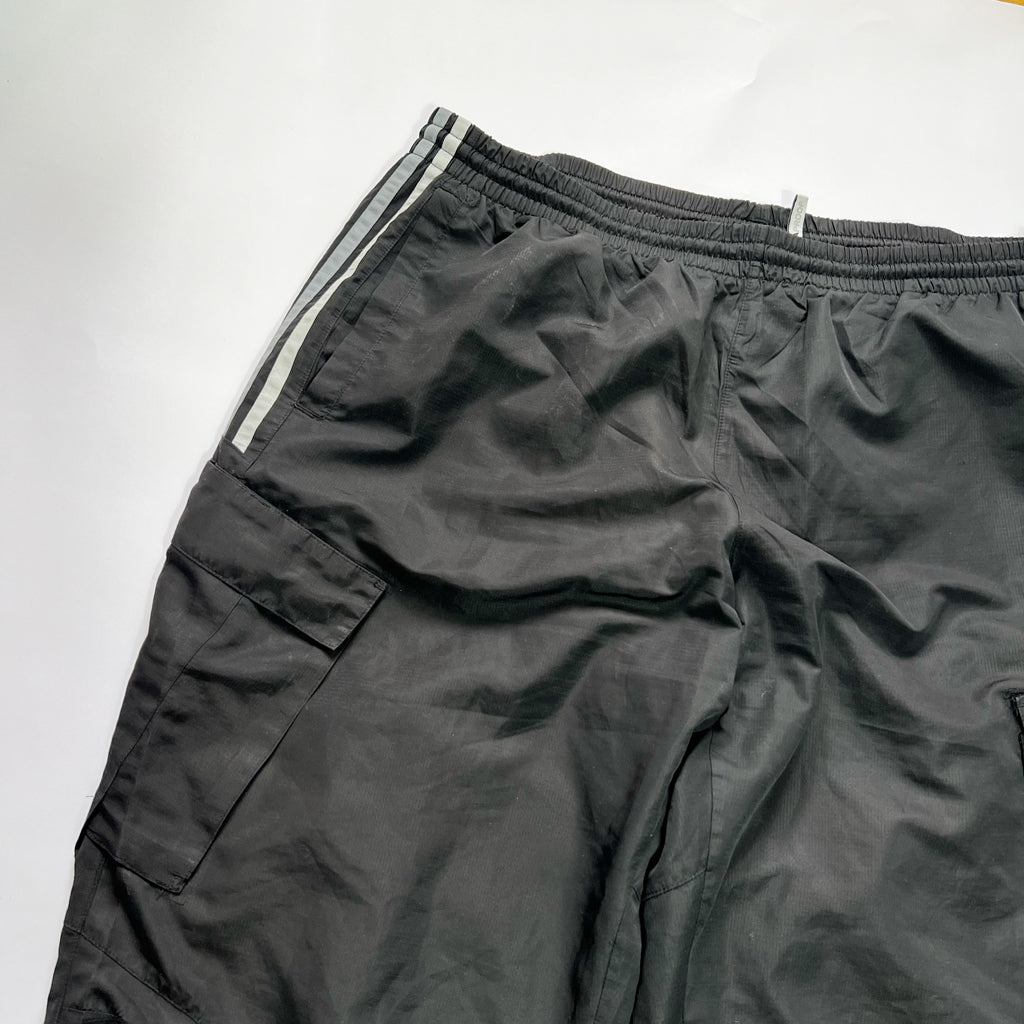 00's Adidas Capri Pants with Stripe Detail in Black & Grey