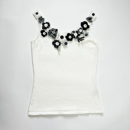 00's Knit Cami Top with Floral Button Neckline in White - S