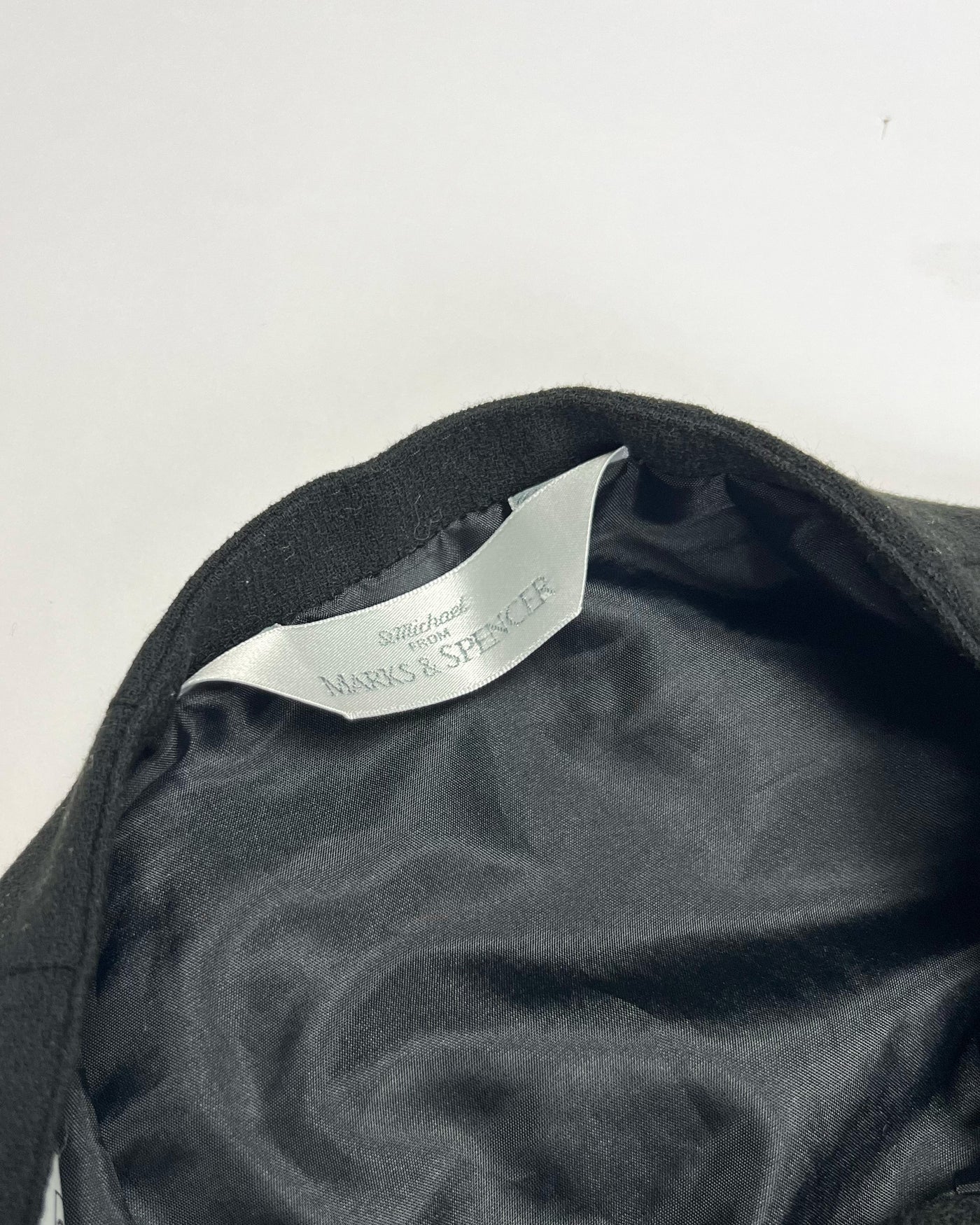 90's Black Wrap Knee Length Skirt in Black - XS