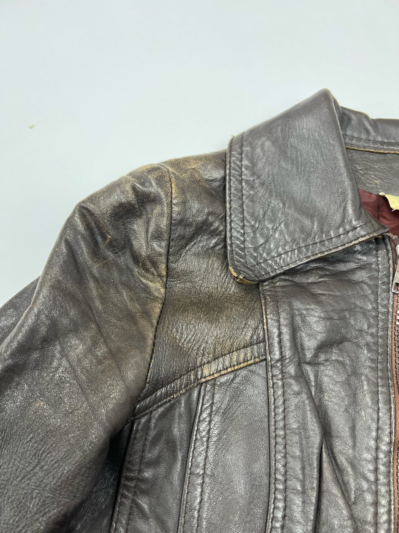 70's Fitted Leather Jacket with Peplum Hem in Brown - Ms