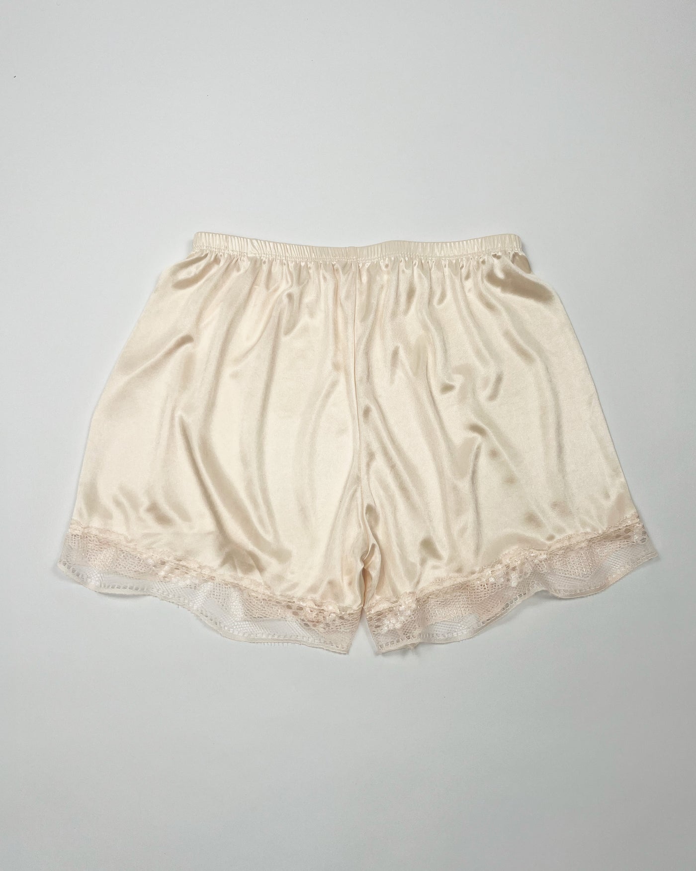 00's Slip Shorts with Lace Hem in Nude - S