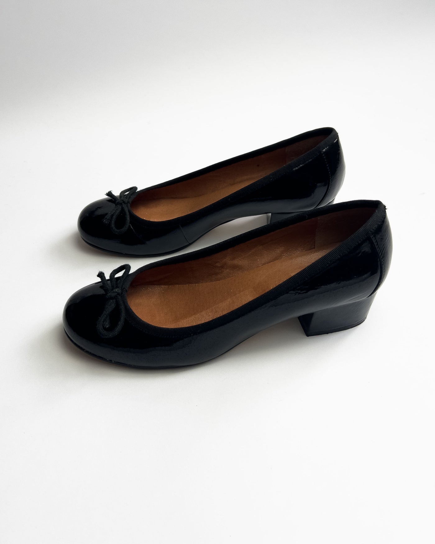 00's Patent Leather Block Heel Ballet Pump in Black - UK 5