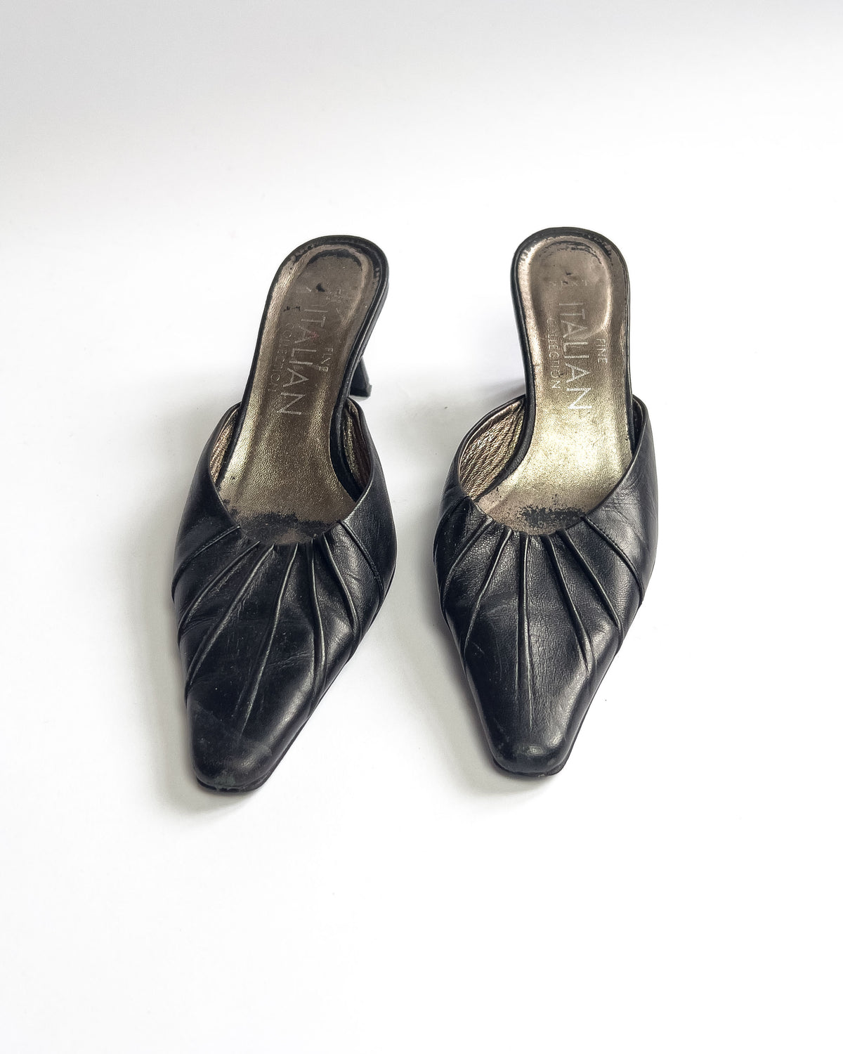 00's Italian Leather Kitten Heels with Pointed Toe in Black - UK 4