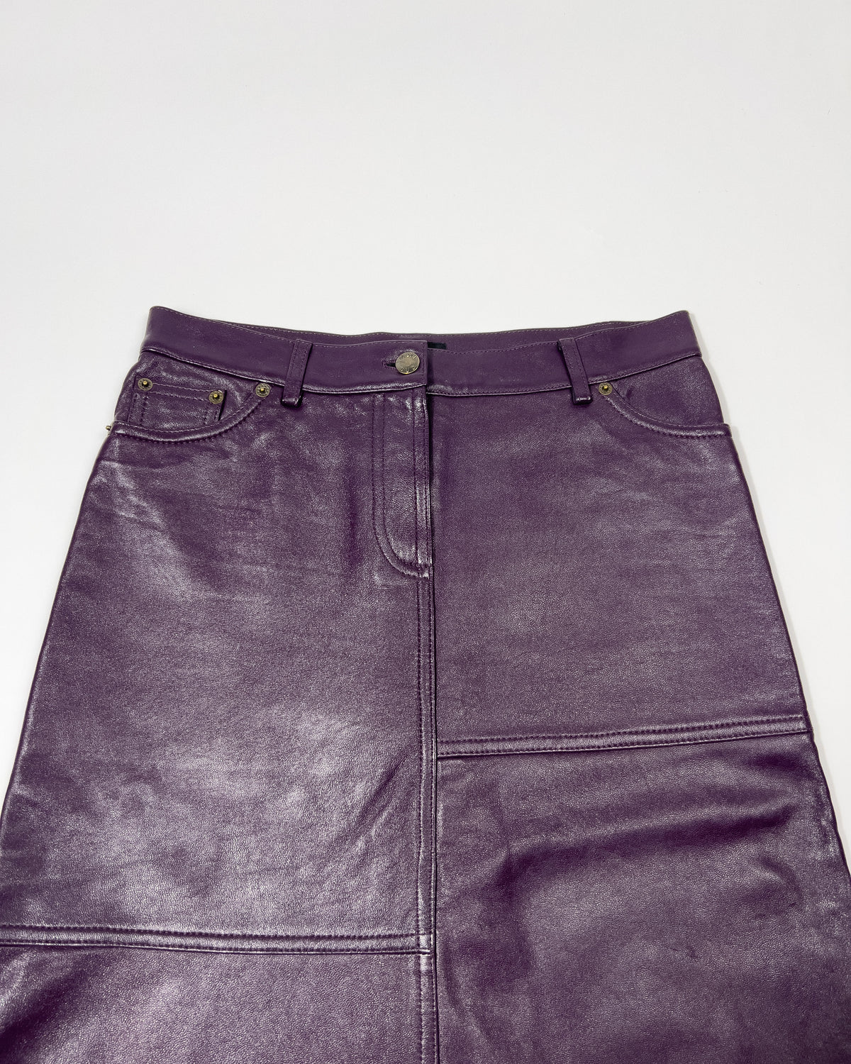 00's Plein Sud Leather Midi Skirt in Plum - XS