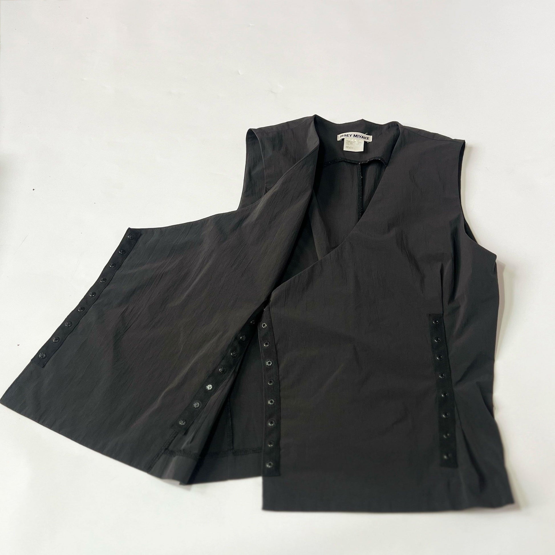 Vintage Issey Miyake Waistcoat with Popper Fastening in Charcoal - S 