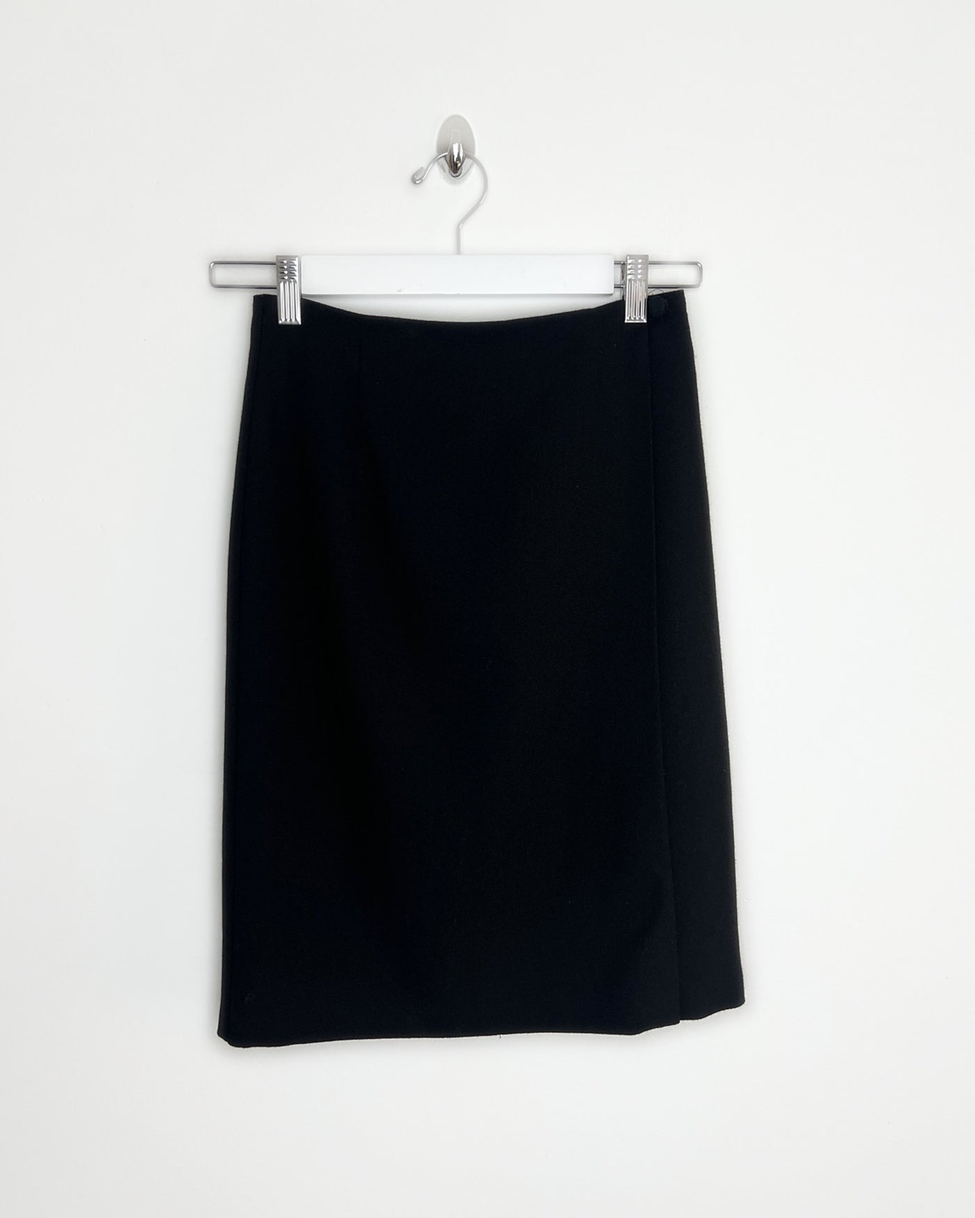 90's Black Wrap Knee Length Skirt in Black - XS