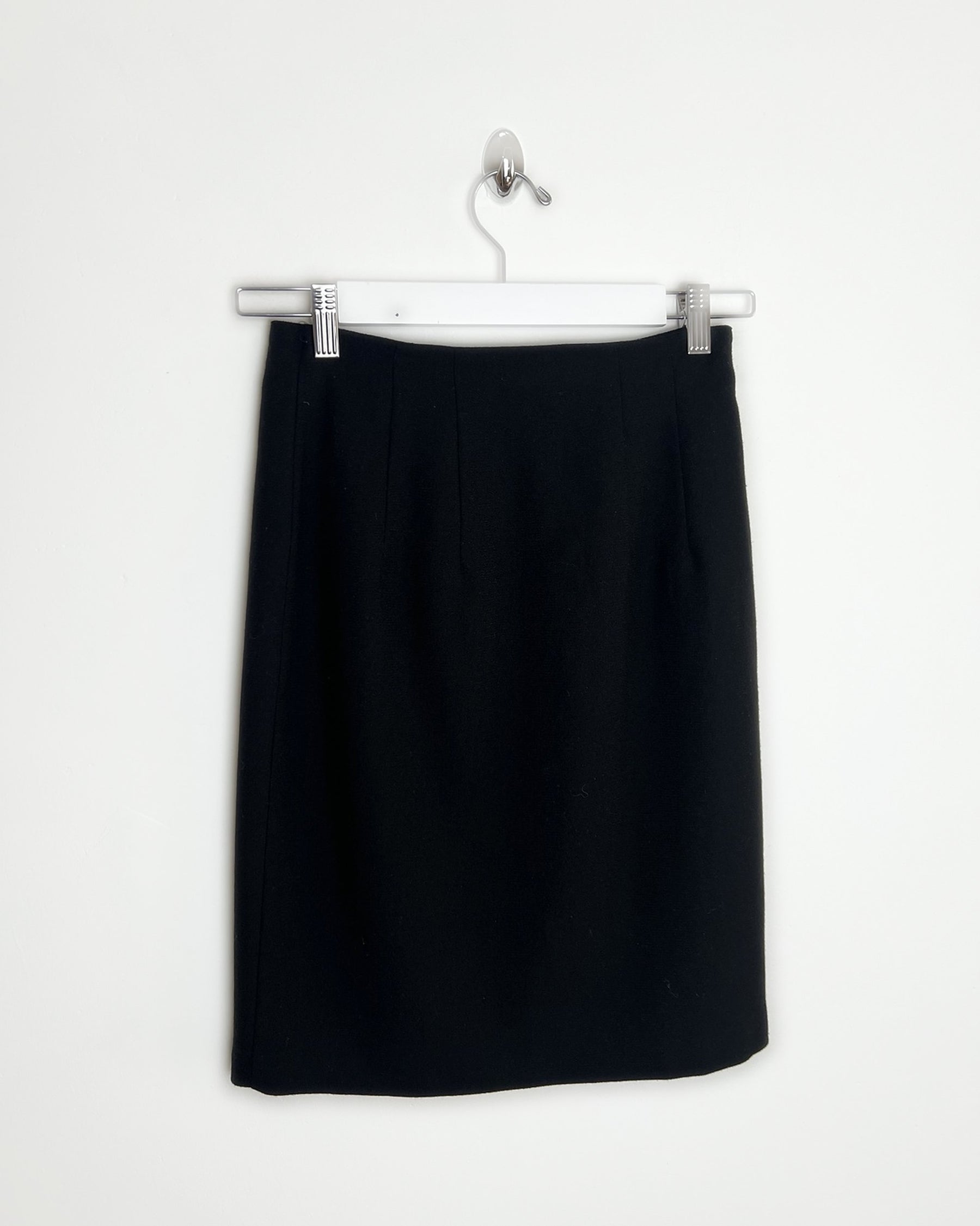 90's Black Wrap Knee Length Skirt in Black - XS