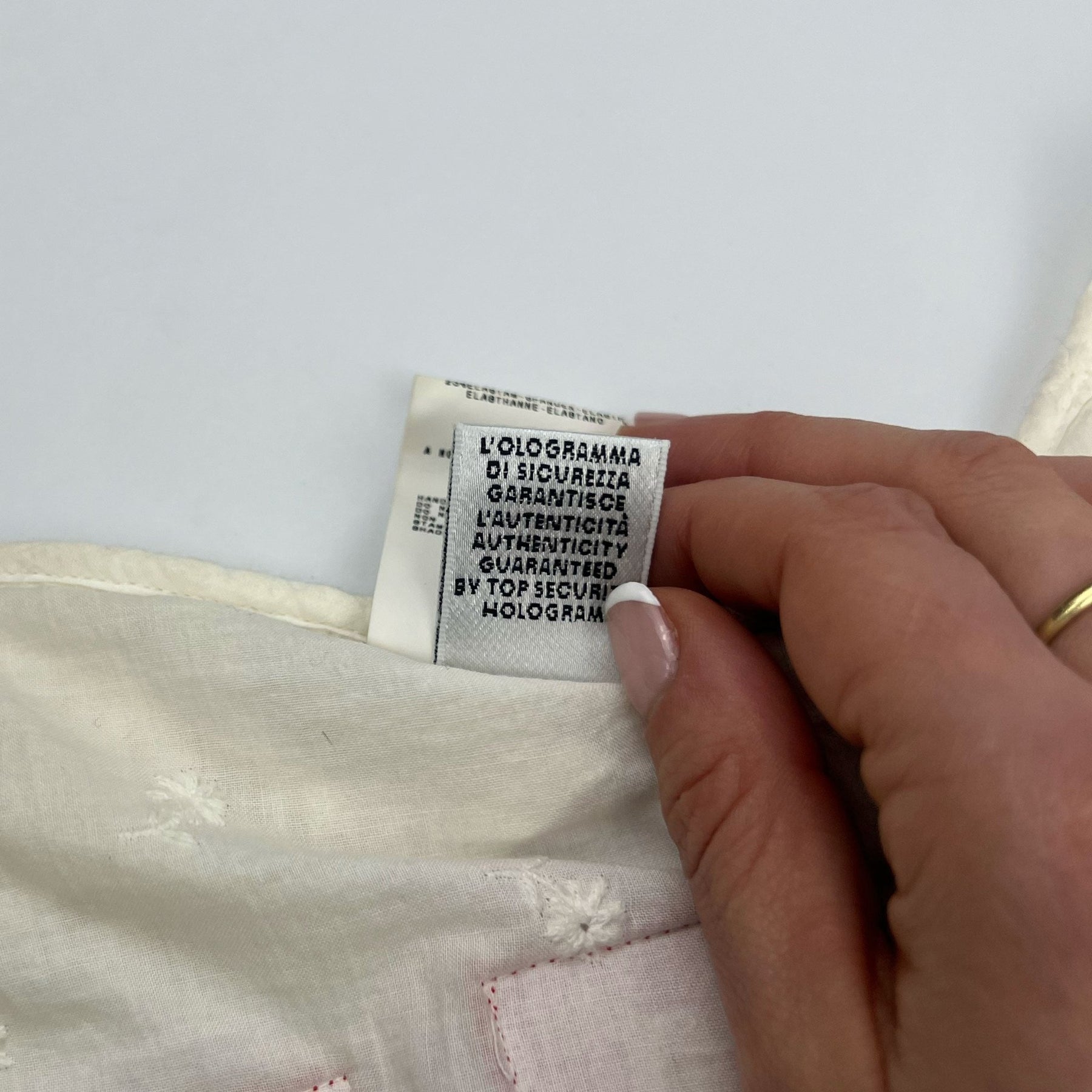product_name
